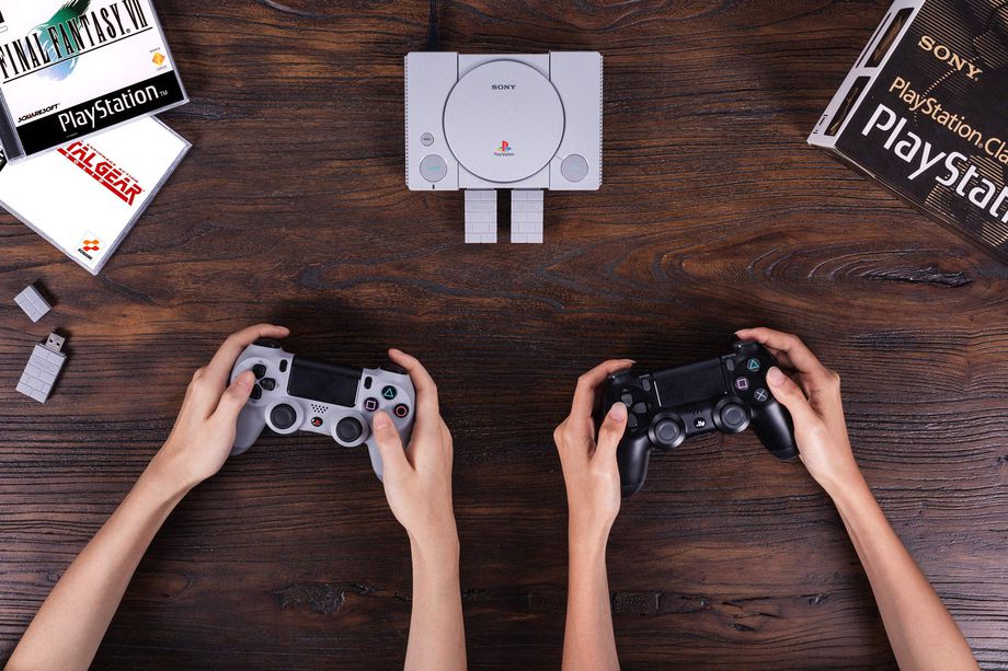 کنترلرهای PS4 را به پلی استیشن کلاسیک متصل کنید