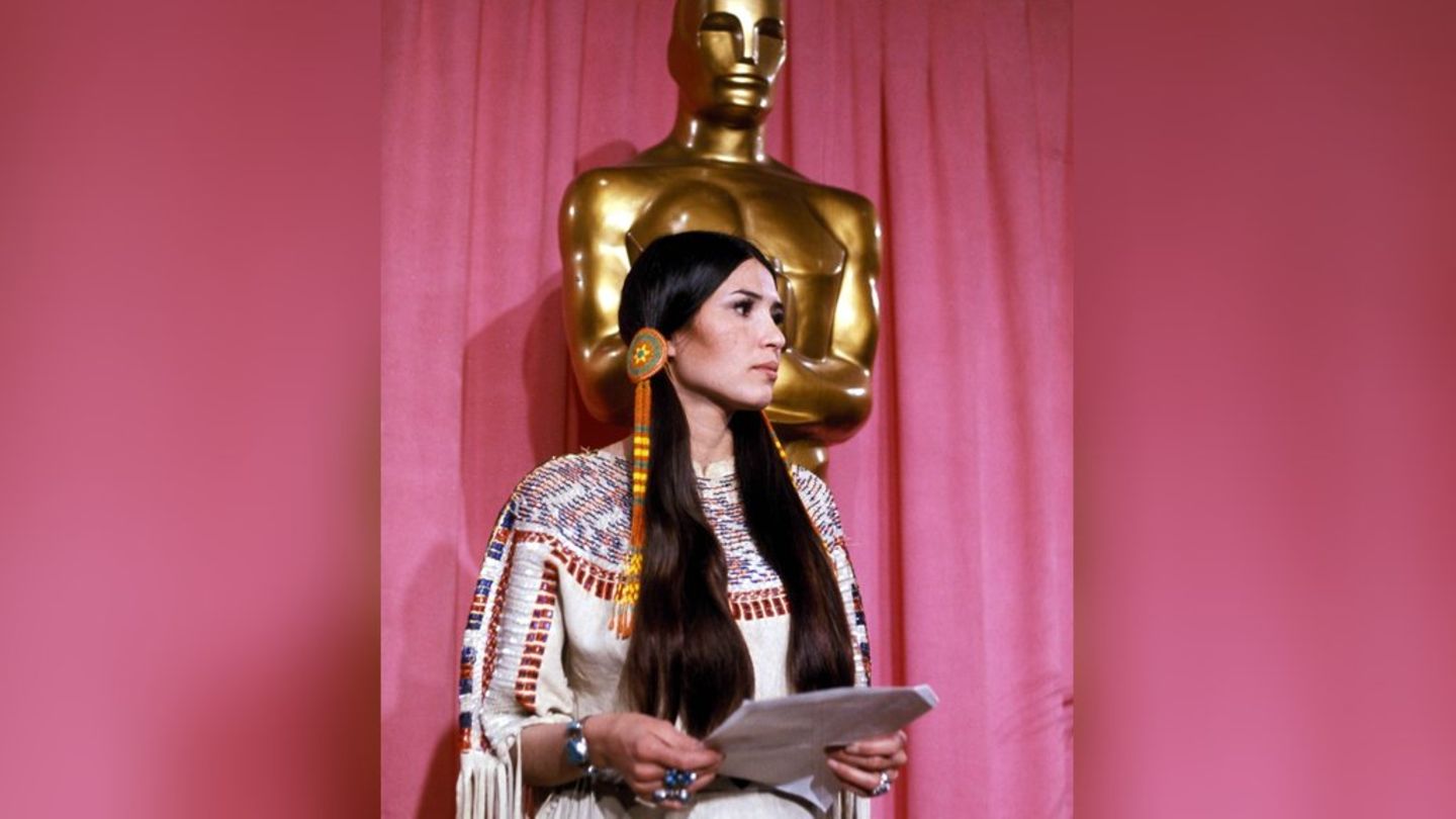 زن سرخپوستی که به نمایندگی از مارلون براندو جایزه اسکار او را رد کرد