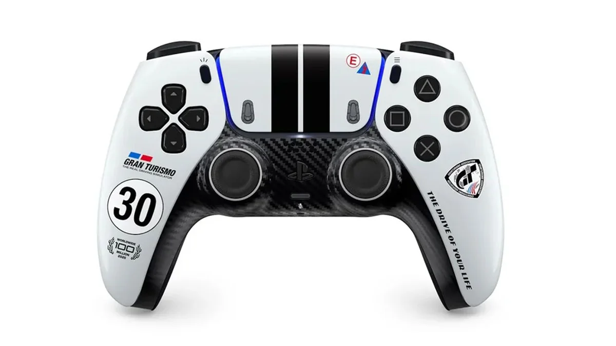 کنترلر ویژه پلیاستیشن 5 سونی به مناسبت 30 سالگی Gran Turismo